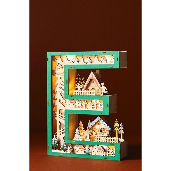 NEW ANTHROPOLOGIE Monogram Wonderland Light-Up Scene Christmas Letter E - Picture 1 of 4